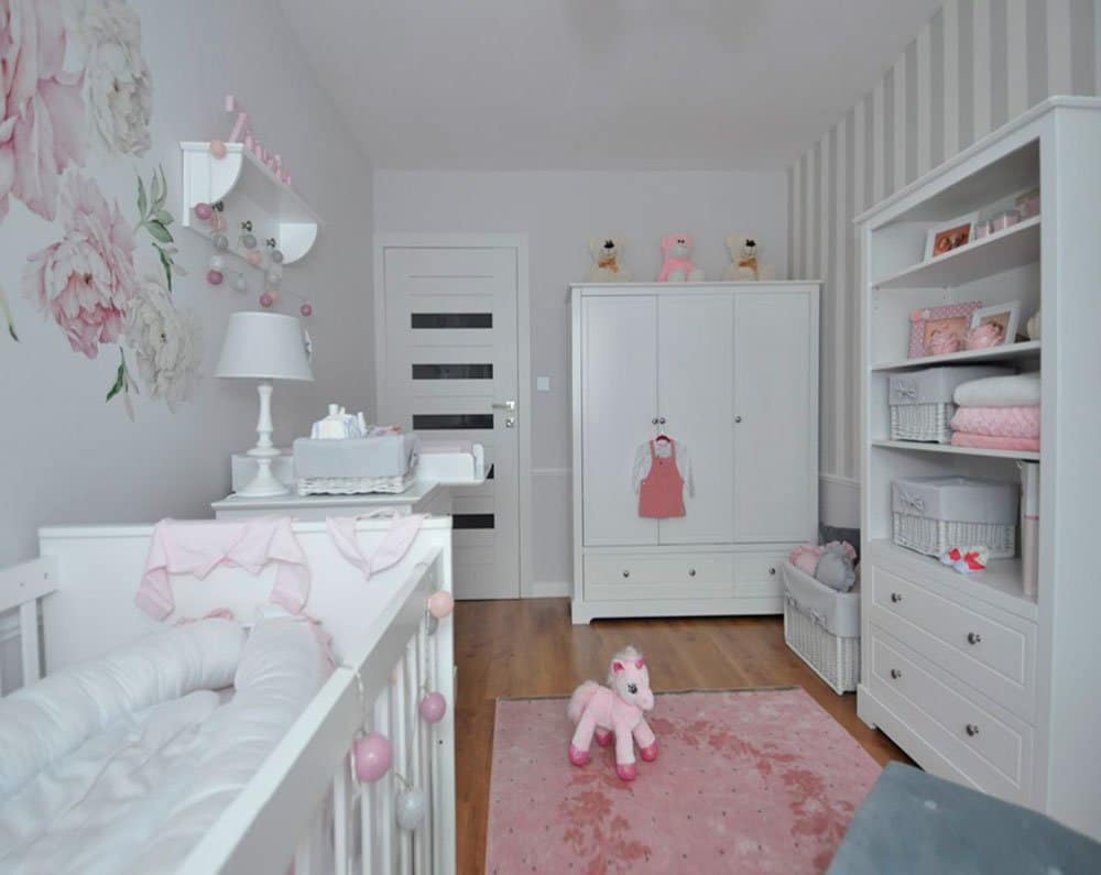 Babyzimmer Mary Weiss 140x70 zum Juniorbett umrüstbar bei Zimmeria.de