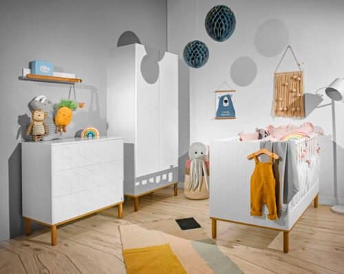 Babyzimmer Cube 3-teilig: Babybett, Kommode, Kleiderschrank Lifestyle