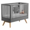 Babybett Nature Baby in Grau mit Eiche seitlich
