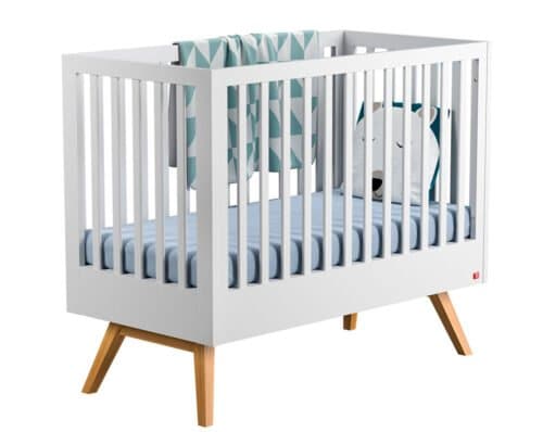 Babybett Nature Baby in Weiß mit Eiche zum Juniorbett umbaubar seitlich