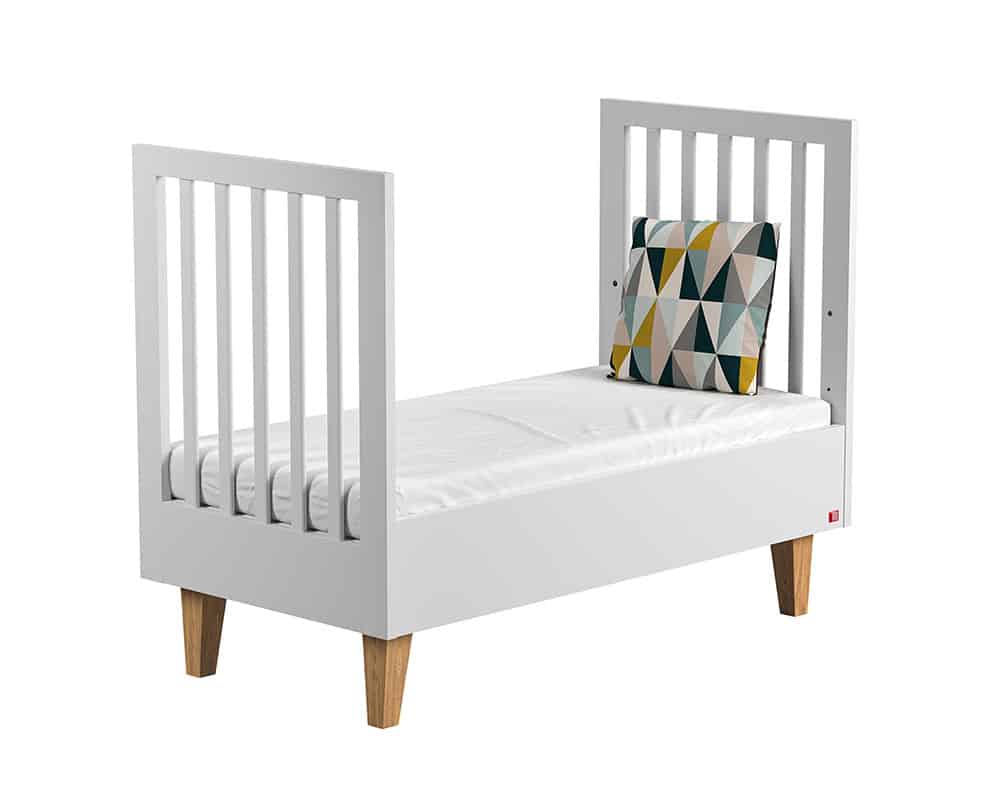 Babybett Lounge 140x70 umgerüstet zum in Weiß