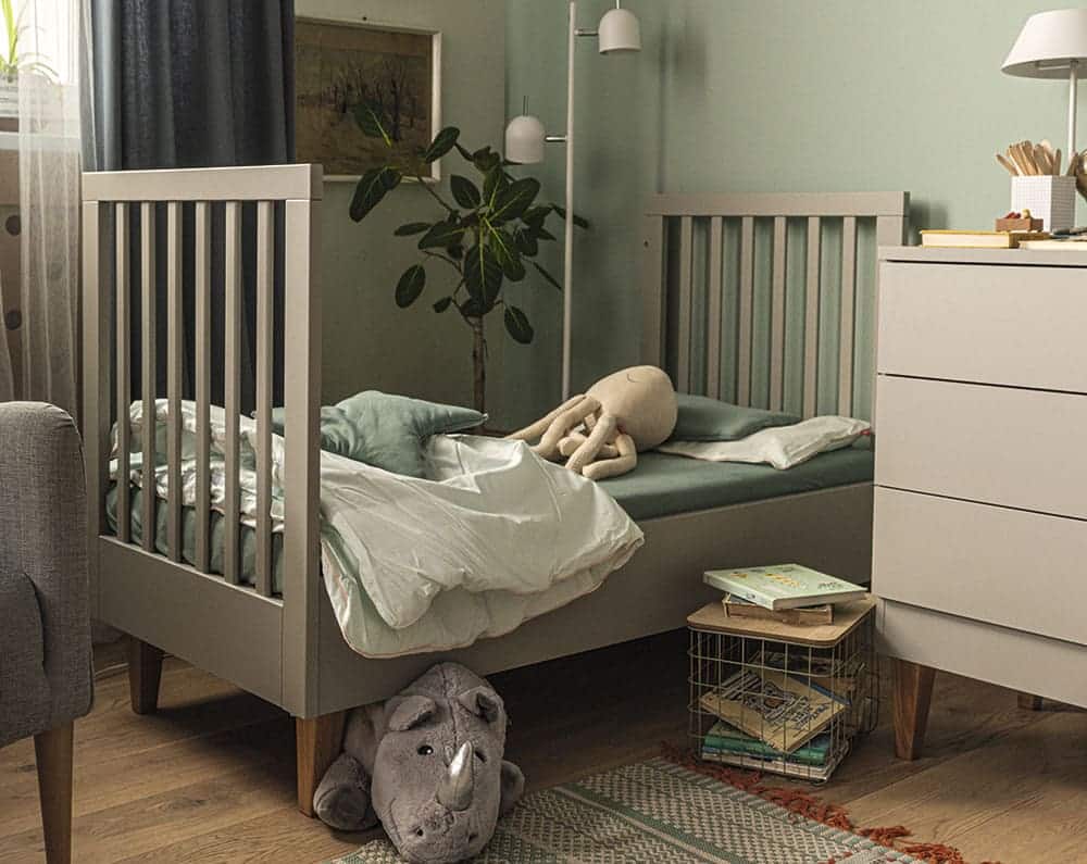 Babybett Lounge 140x70 umgerüstet zum in Grau