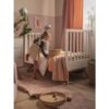 Babybett Nature Baby in Weiß mit Eiche umgebaut Lifestyle