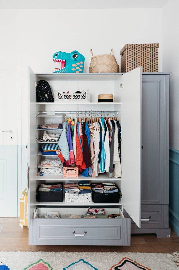 Kleiderschrank 3er Babyzimmer Traum & Gute Nacht in Grau