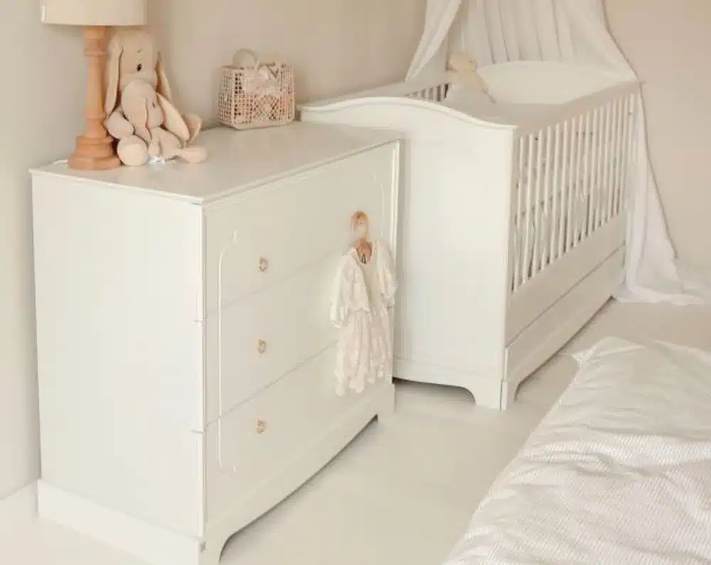 Babyzimmer Constance in weiß